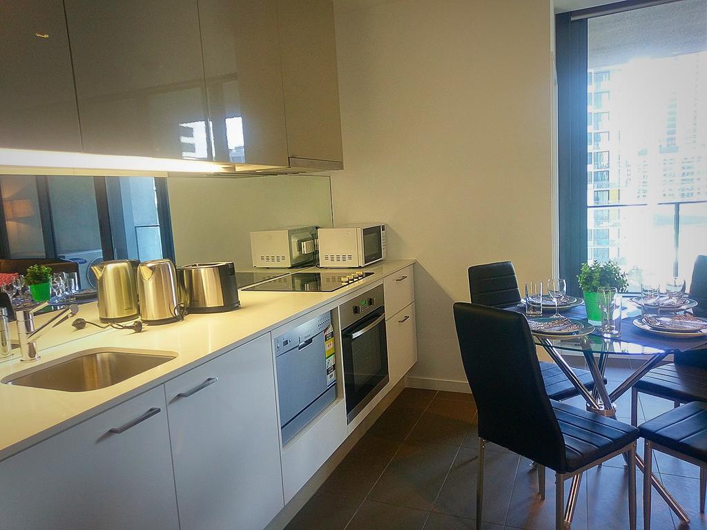 Ifsuites Upper West Side Apartment Melbourne Exterior photo