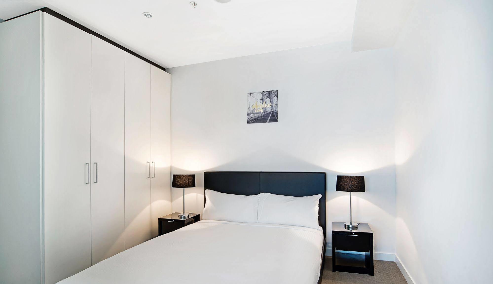 Ifsuites Upper West Side Apartment Melbourne Exterior photo