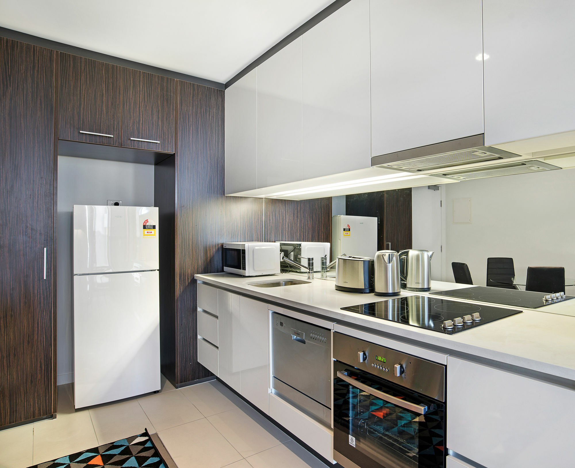 Ifsuites Upper West Side Apartment Melbourne Exterior photo